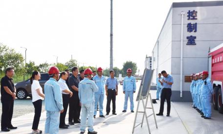 市政府副秘書長、市應(yīng)急局黨委書記陳登山到俊源石油調(diào)研